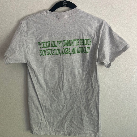 Hanes Local Matters Graphic Tee Food Education Advocacy S/P - Picture 4 of 5